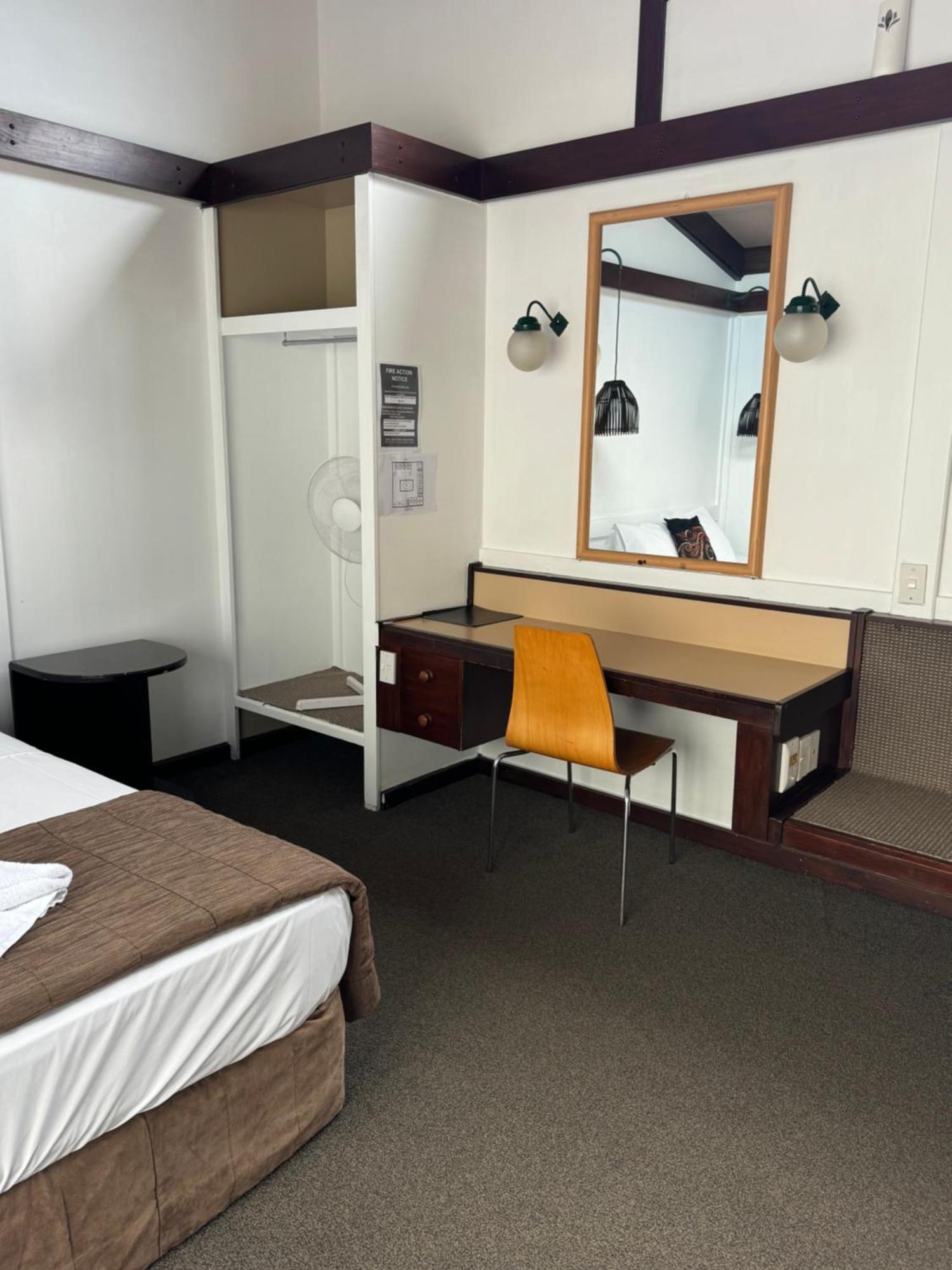 Tokaanu Hotel Bagian luar foto
